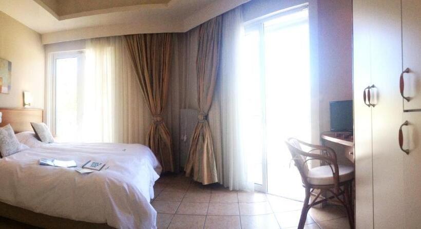 סוויטת ג'וניור דלוקס, Souris