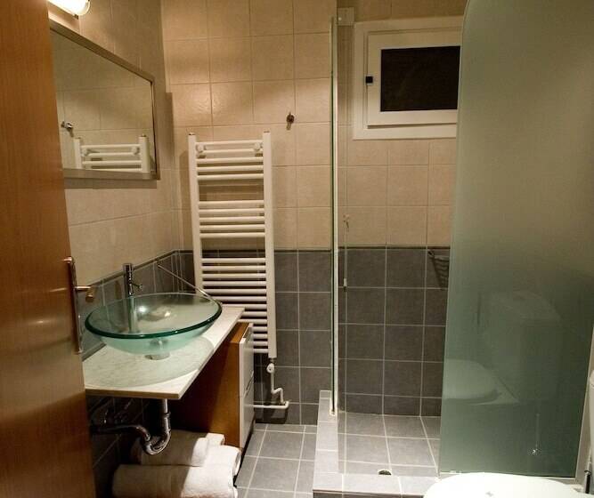 חדר סטנדרט, Souris