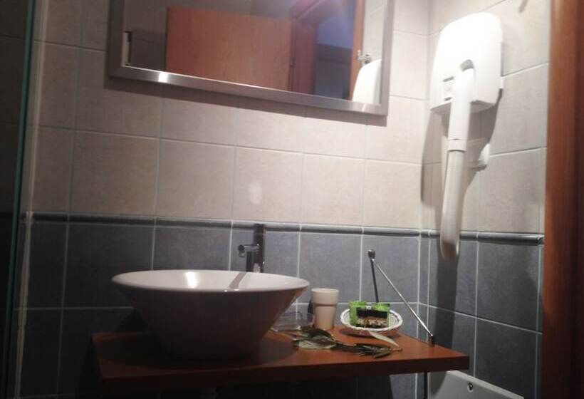 חדר סטנדרט, Souris