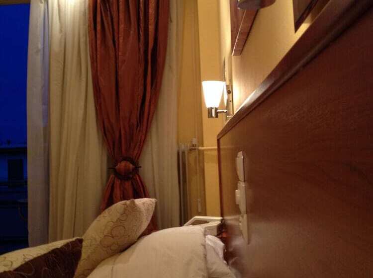 חדר סטנדרט, Souris