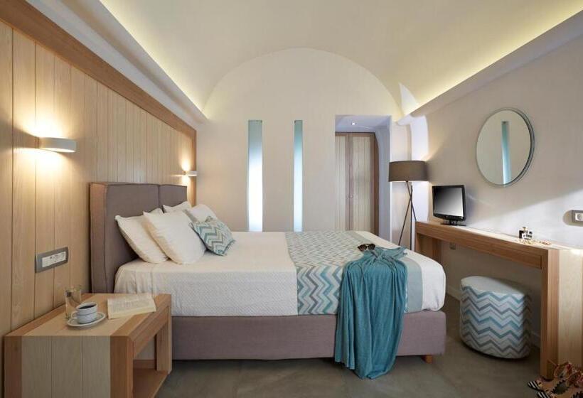 Camera Superiore con Vista, Volcano View By Caldera Collection