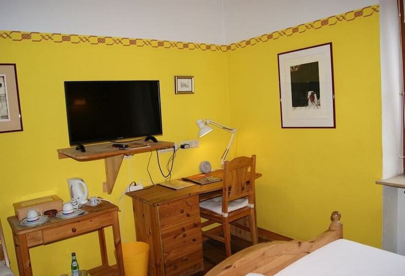 Номер Стандарт, Gastehaus  Alte Backerei  Kaffeehaus