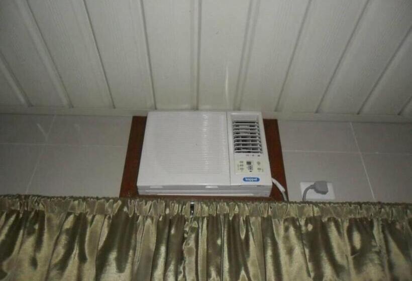 اتاق خانوادگی, Bnt Inn