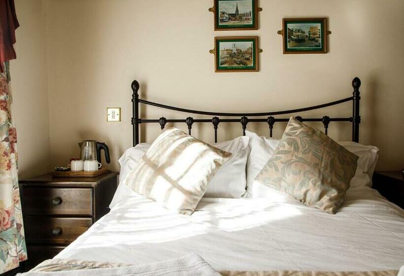 バス共有のスタンダードルーム, The Old Crown