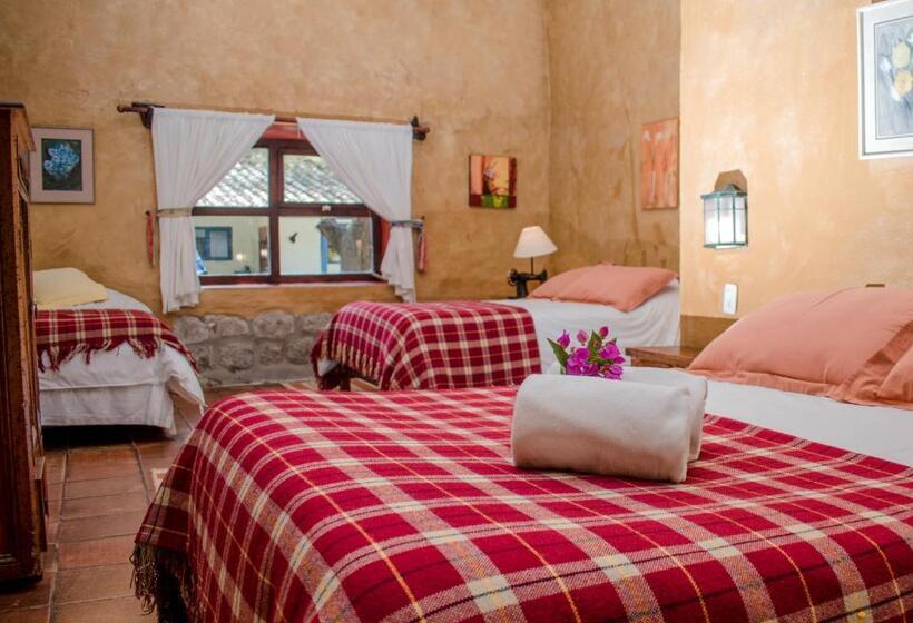 غرفة قياسية رباعية, Hacienda San Francisco