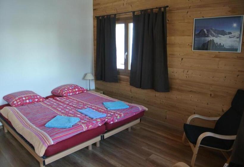 标准间, La Tzoum Hostel