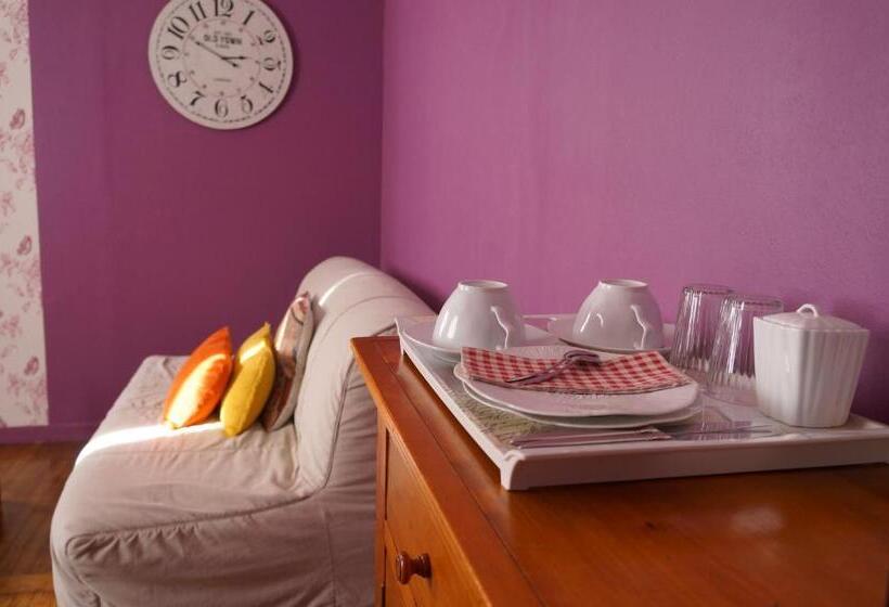 Номер Стандарт Вид на Сад, Chambre D Hôtes   L Ephémère