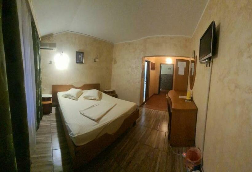 Номер Deluxe, Pensiunea La Palia