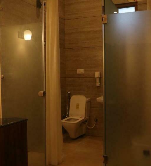 غرفة قياسية سرير كينج, Pushap Palace