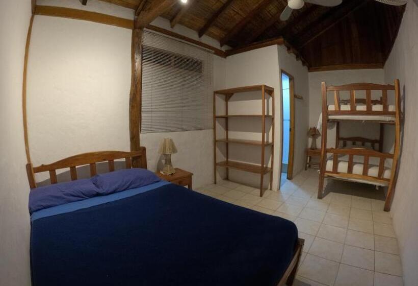Четырехместный Номер Superior, Hostal Solemare