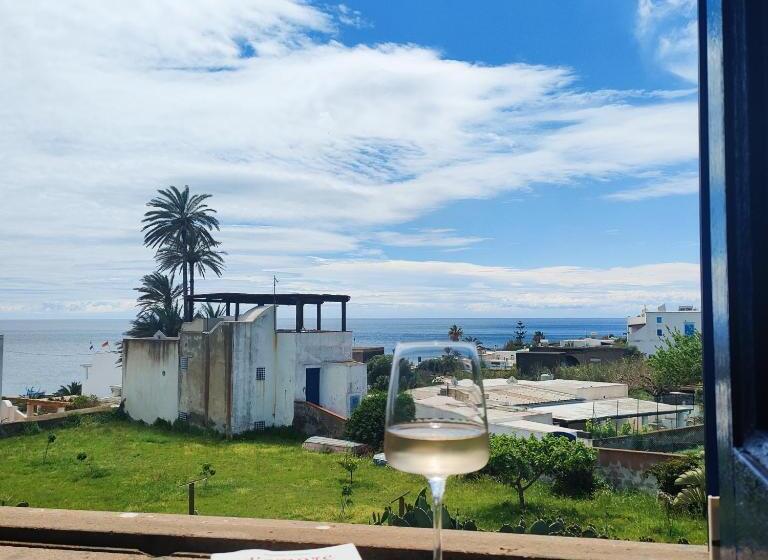Standard room with outdoor bath, The Lighthouse Room