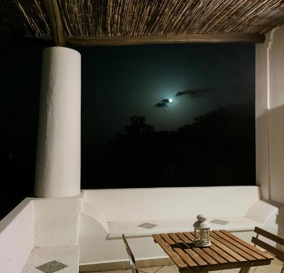 스탠다드 자쿠지 룸, The Lighthouse Room