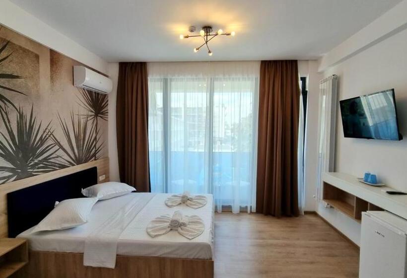 غرفة قياسية مزوَّدة بشُرفة, Vila Natalia