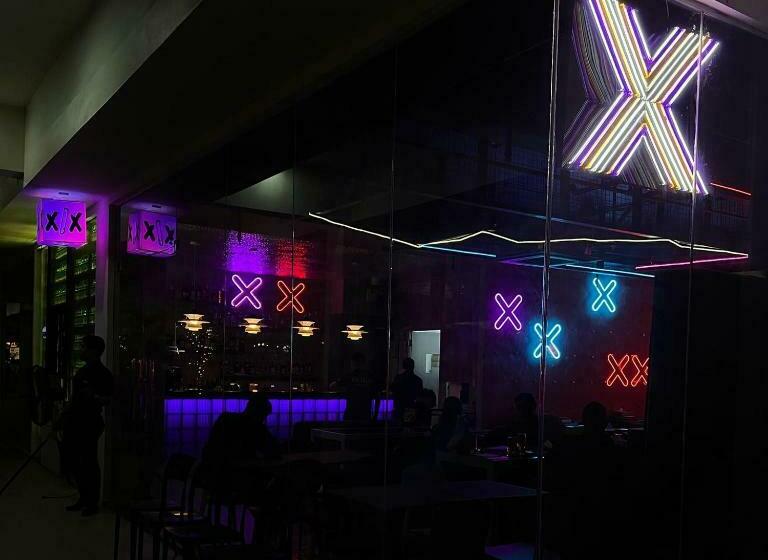 استودیوی استاندارد, 88th Avenue