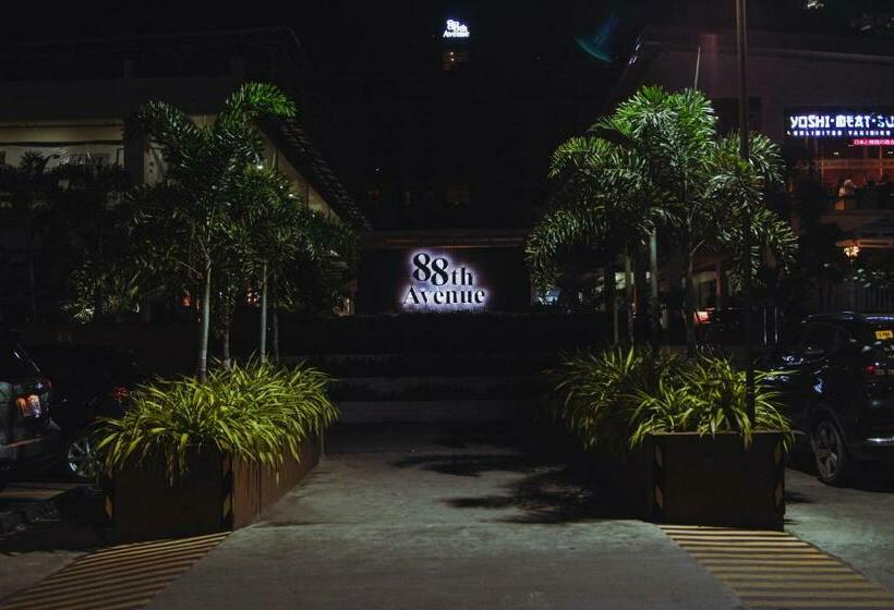 استودیوی استاندارد, 88th Avenue