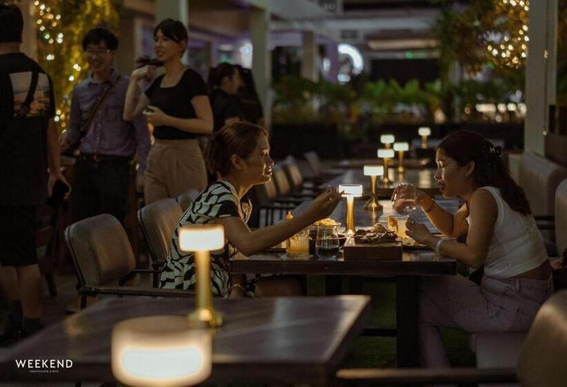 آپارتمان 1 خوابه, 88th Avenue