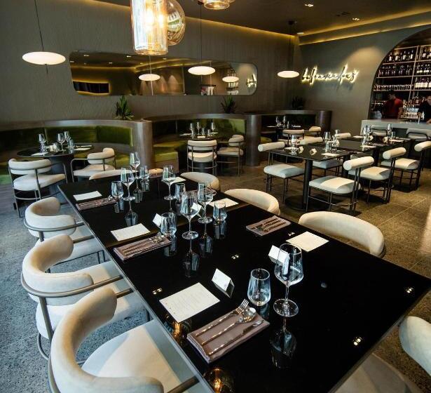 سوئیت 2 خوابه, 88th Avenue