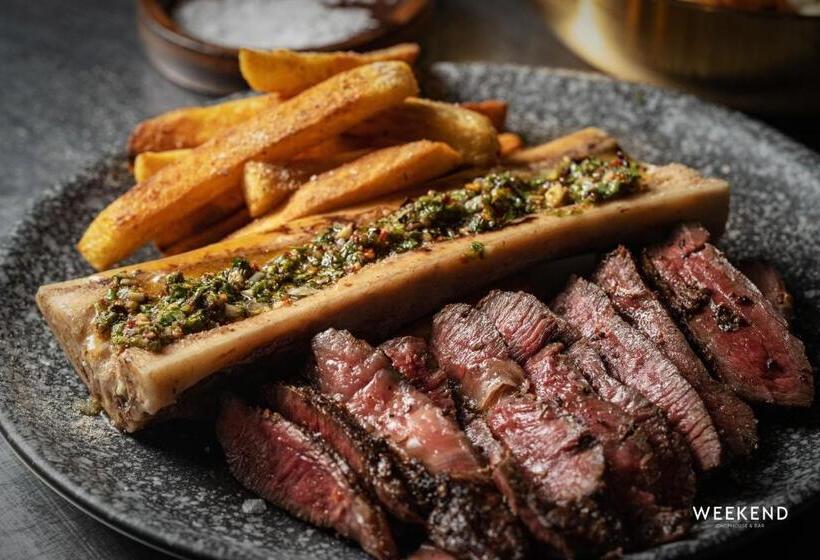 3 Bedroom Suite, 88th Avenue