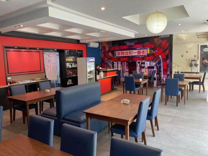 سوئیت 2 خوابه, 88th Avenue