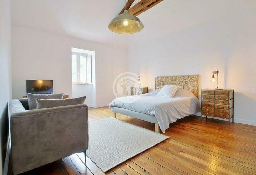 庭の見える１ベッドルームアパートメント, Villa Corina