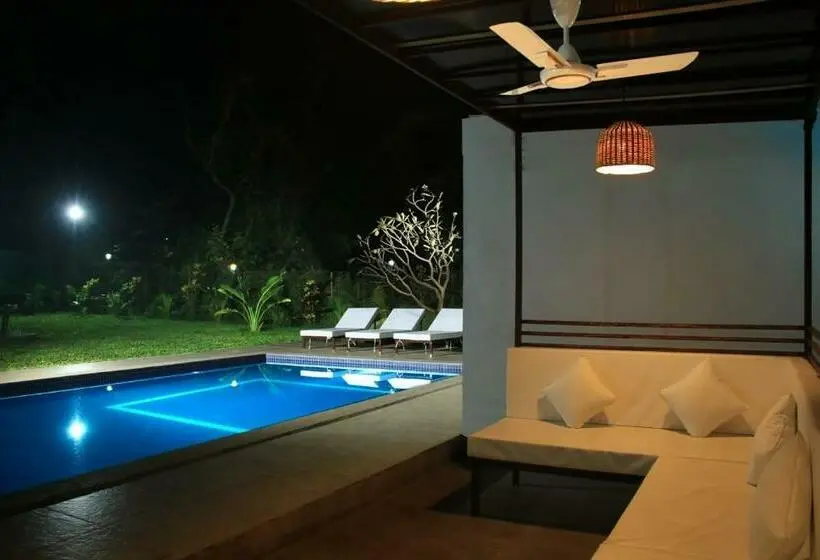 スーペリアー１ベッドルームビラ, Privy Stays  Bherse Villa