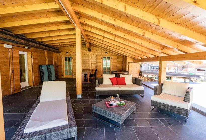 غرفة قياسية, Moie Camere