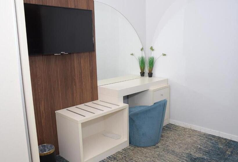 デラックスルーム, Areen Airport