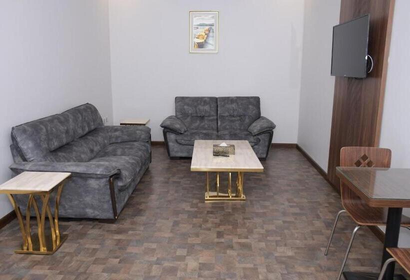 ジュニアスイート, Areen Airport