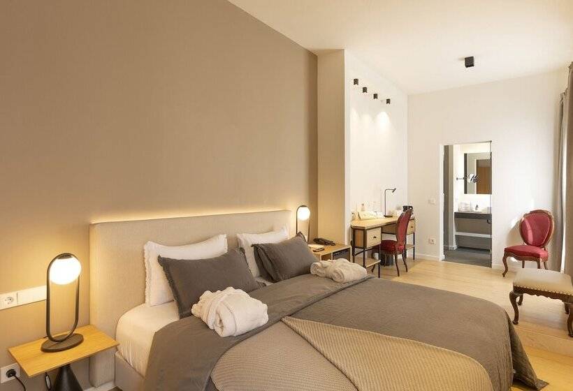 جناح مزود بتراس, Can Cirera