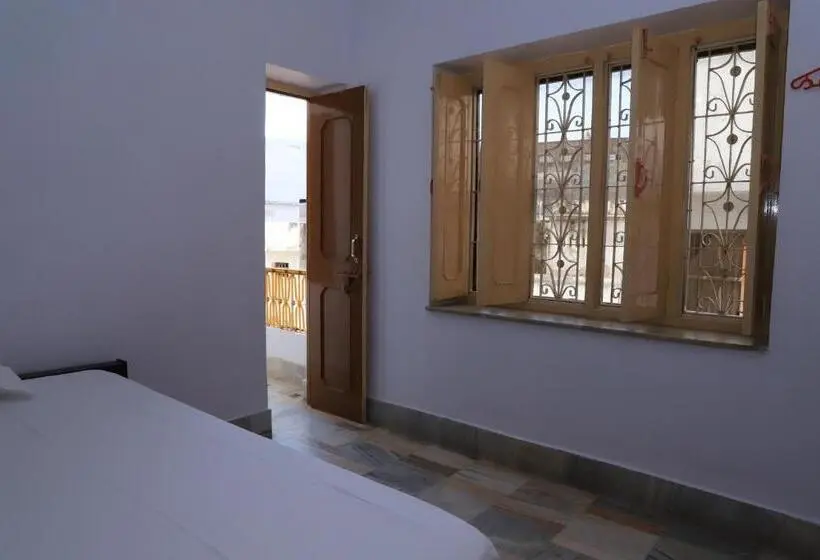 StandaardKamer, The Brahma Space