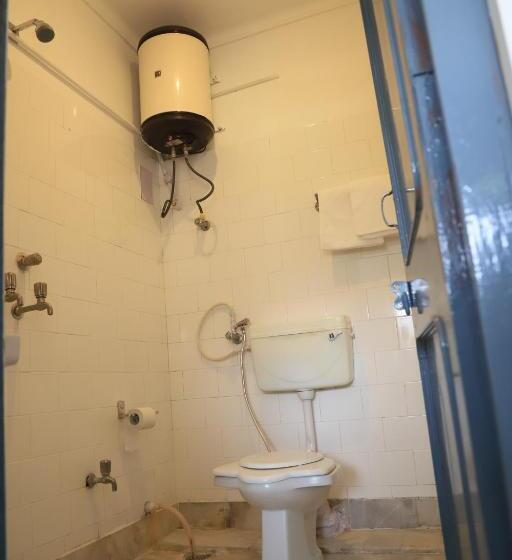 标准间带山景, The Brahma Space