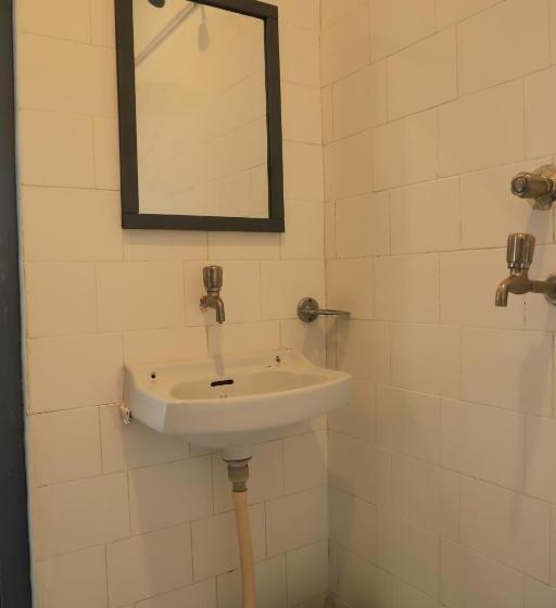 标准间带山景, The Brahma Space