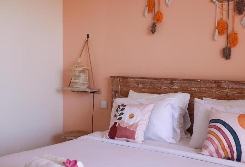 발코니 디럭스 룸, The Spare Bali