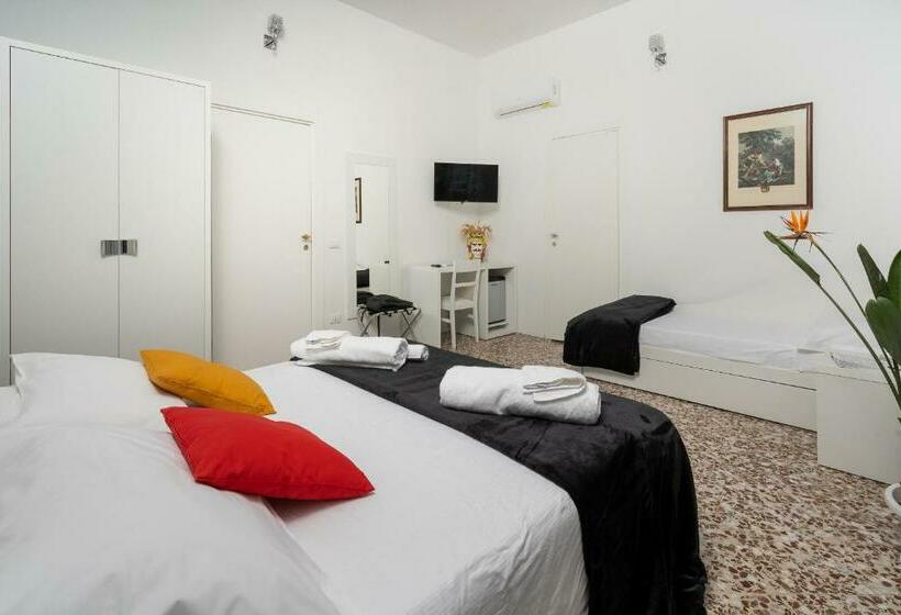 Стандартный Номер Кровать Кинг, Regina Margherita   Bed And Breakfast & Rooftop Lounge Bar