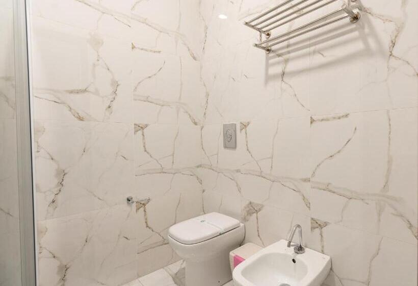 Полулюкс Повышенной Комфортности, Regina Margherita   Bed And Breakfast & Rooftop Lounge Bar