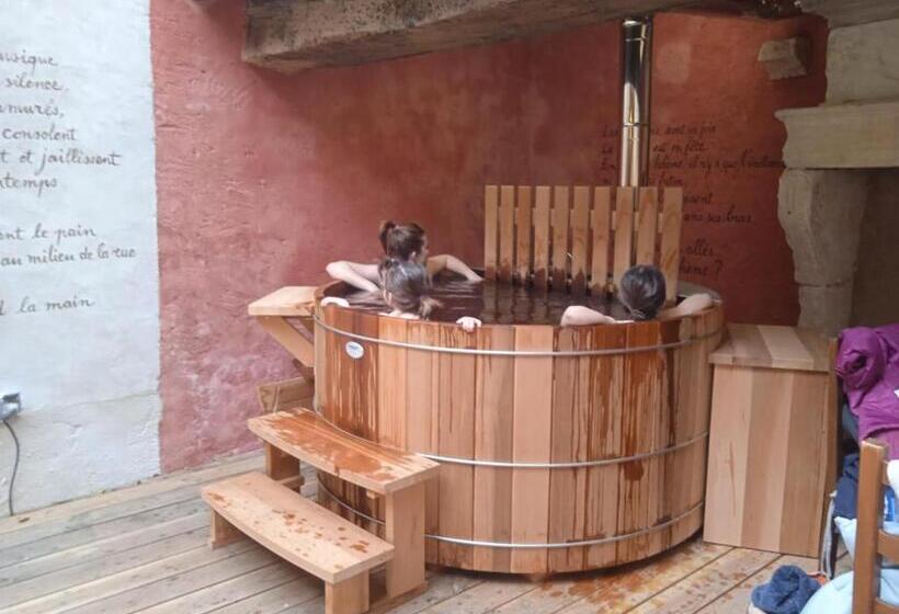 Номер Стандарт Вид на Сад, Le Patio De Xénia