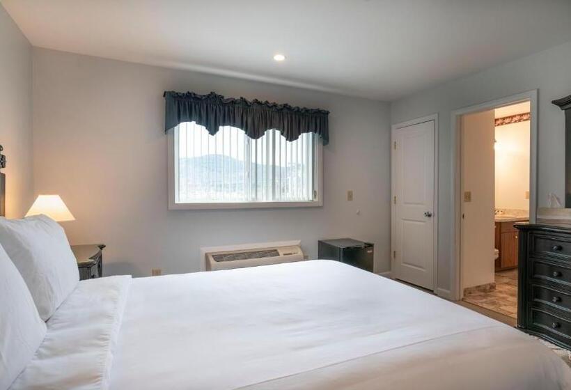 غرفة قياسية سرير كينج, The Inn Of Lake George