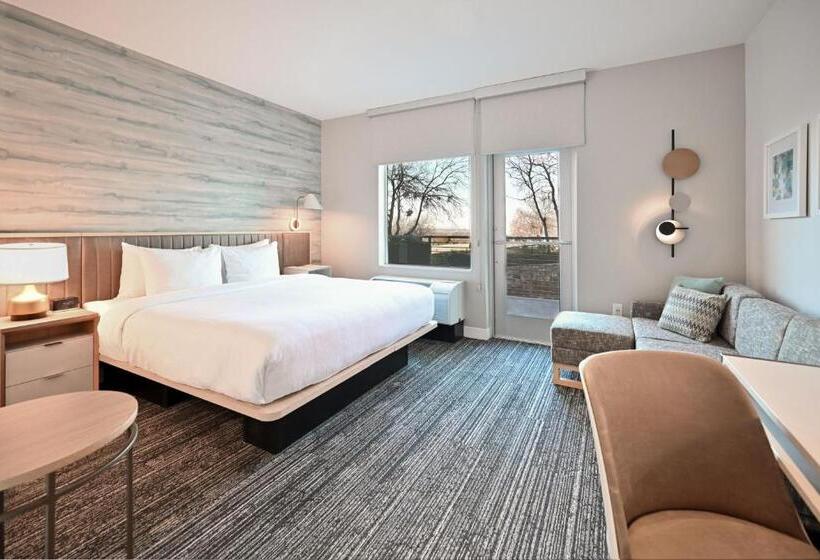 Номер Стандарт с Балконом, Towneplace Suites By Marriott Dallas Rockwall