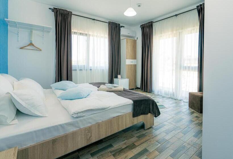Номер Стандарт с Балконом, Casa In Culori Vama Veche