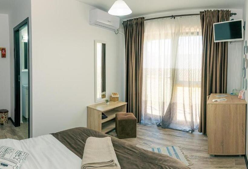 Номер Стандарт с Балконом, Casa In Culori Vama Veche