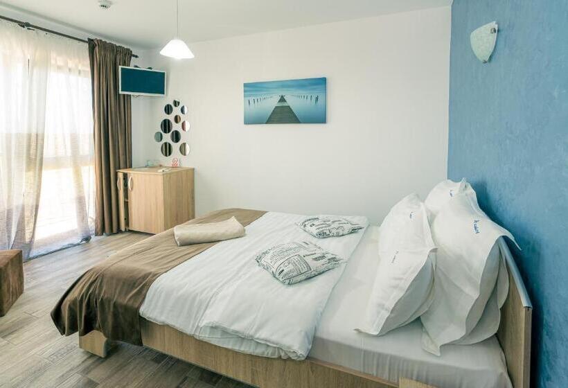 غرفة قياسية مزوَّدة بشُرفة, Casa In Culori Vama Veche