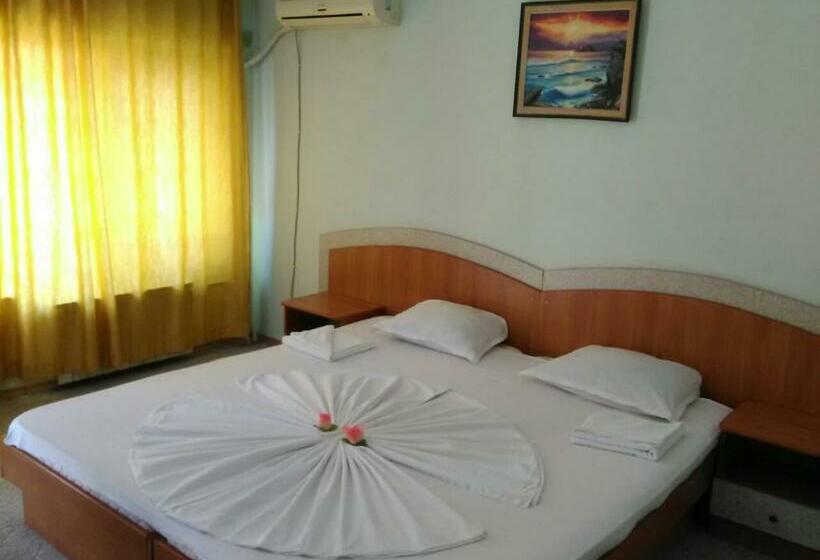 חדר סטנדרט עם מרפסת, Guest House Elit