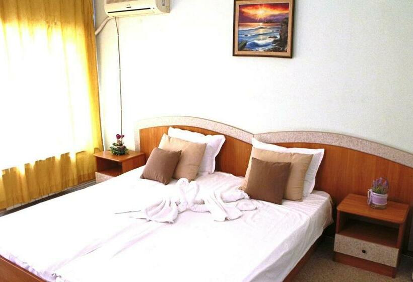 标准间带阳台, Guest House Elit