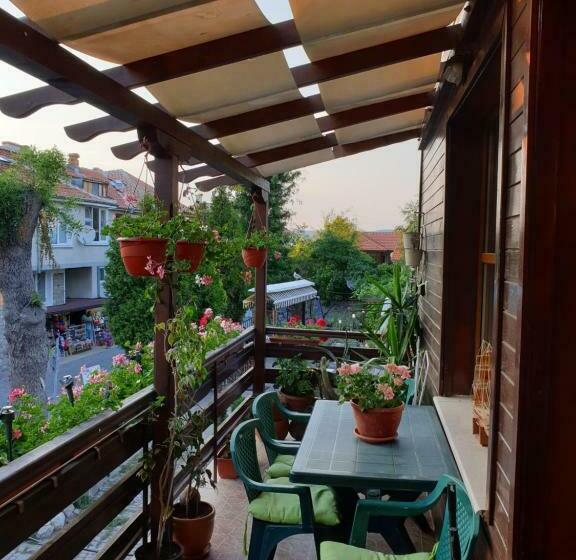 Семейный Номер, Guest House Juja