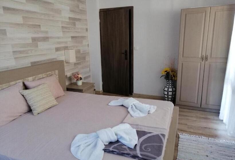 Семейный Номер, Guest House Juja