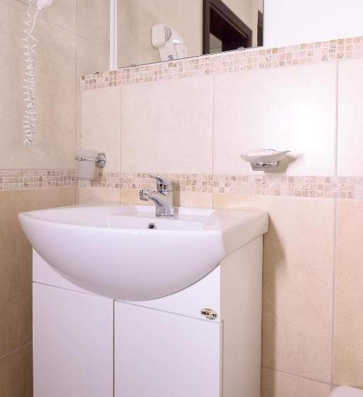 חדר דלוקס נוף לים, House Diona