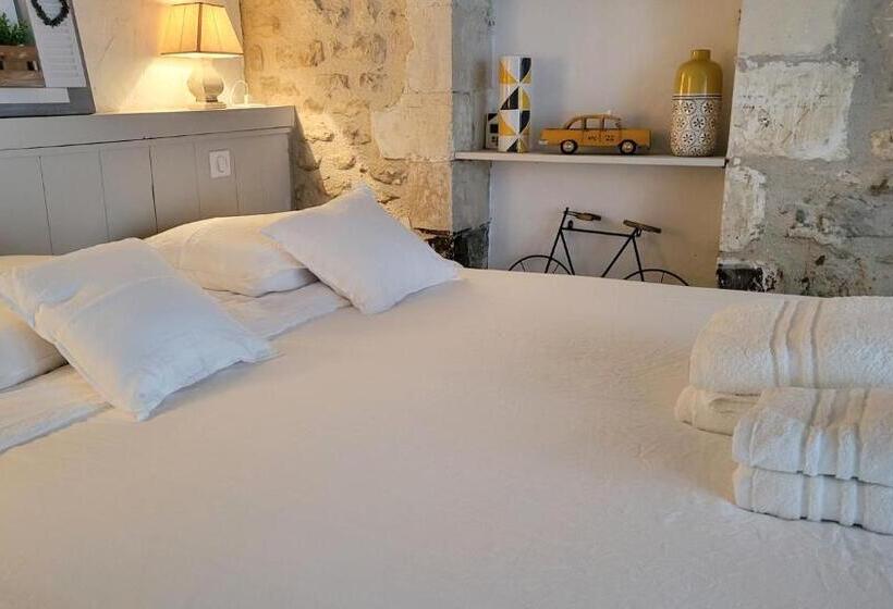 Номер Стандарт с Террасой, La Martinoise Garden