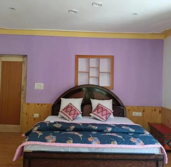 デラックスルーム, La Tsas Guest House