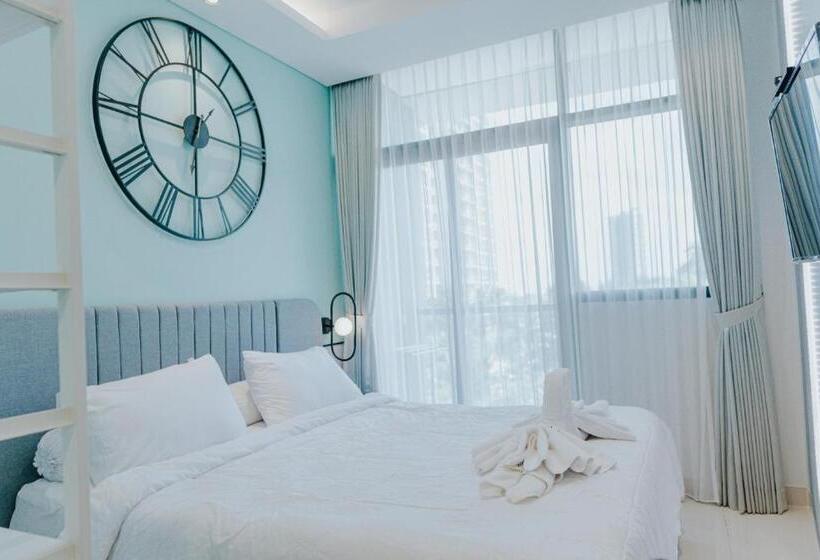 バルコニー付きスタンダードステューディオ, Emka Lodge Studio Room The Vertu Apartemen Ciputra World Surabaya