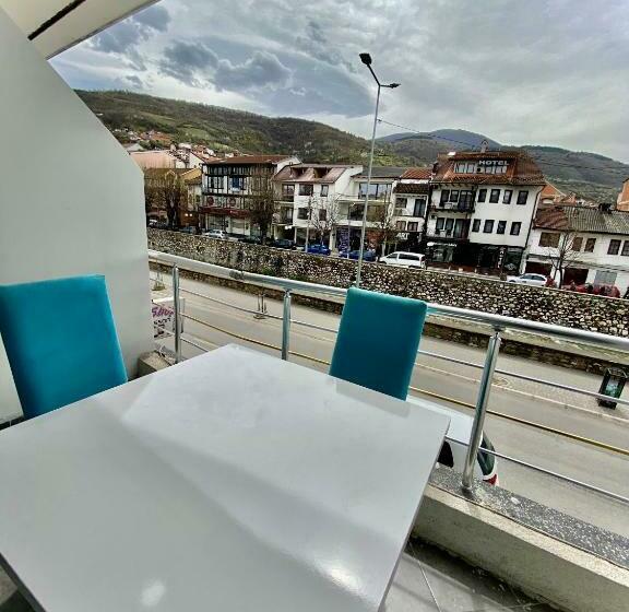 اتاق استاندارد یک نفره, Perla